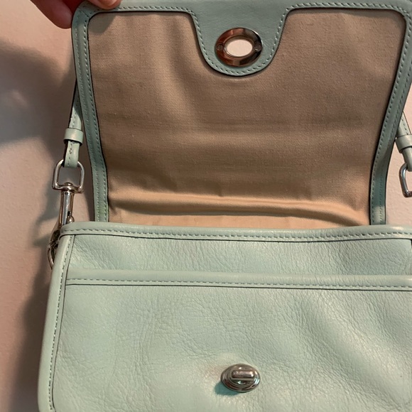 Coach purse - Picture 3 of 7